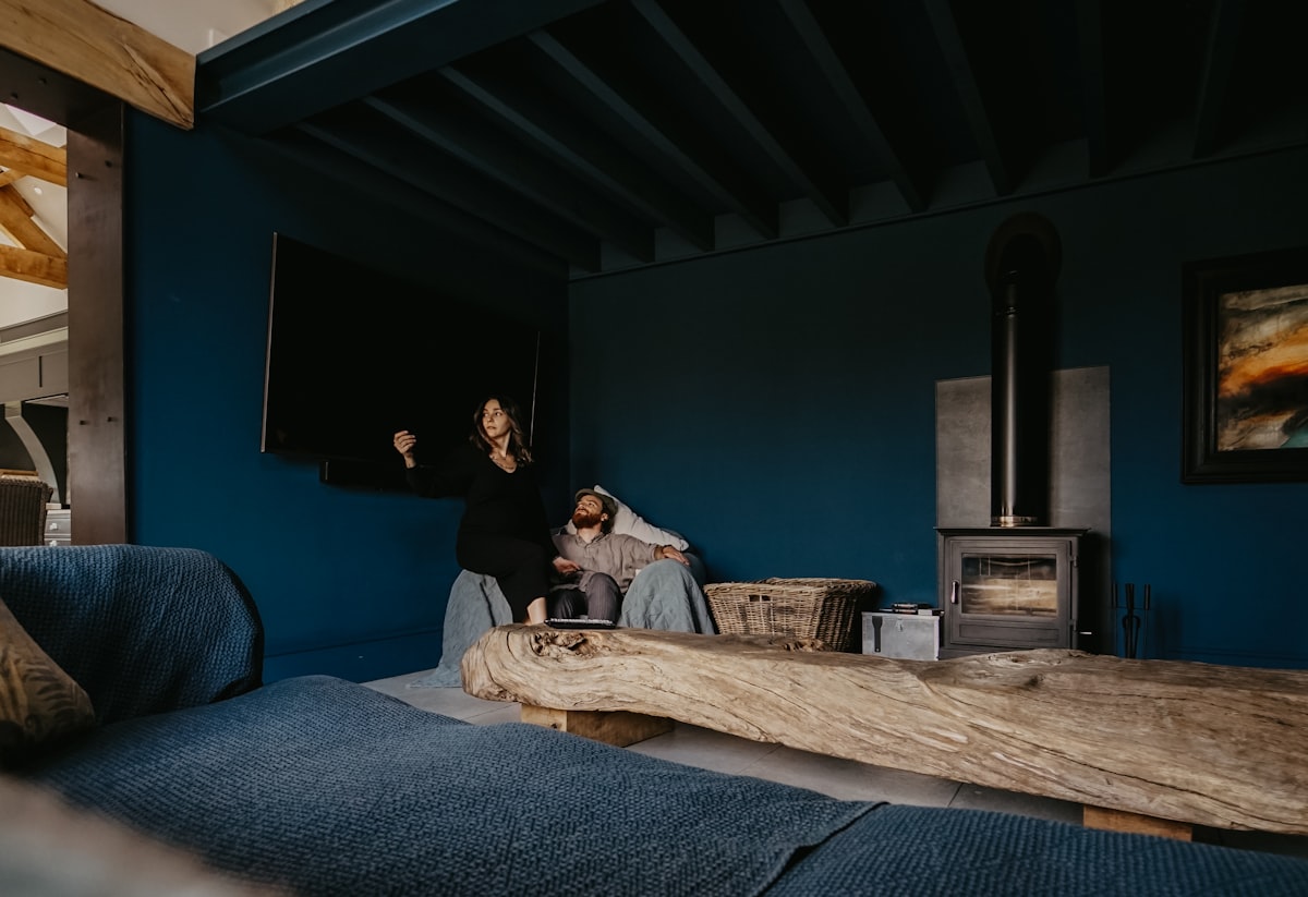 Waarom diepe blauwtinten nu overal in huis opduiken